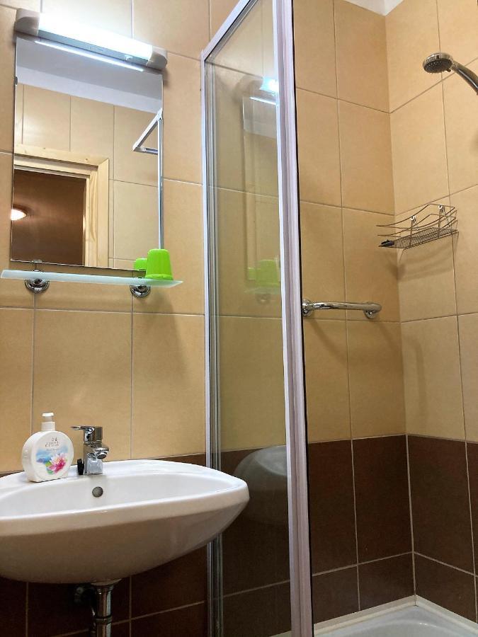 Penzion Borovica Stratena Luaran gambar